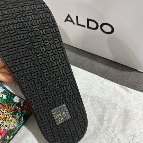 Aldo Slipper - Picture 5 of 10